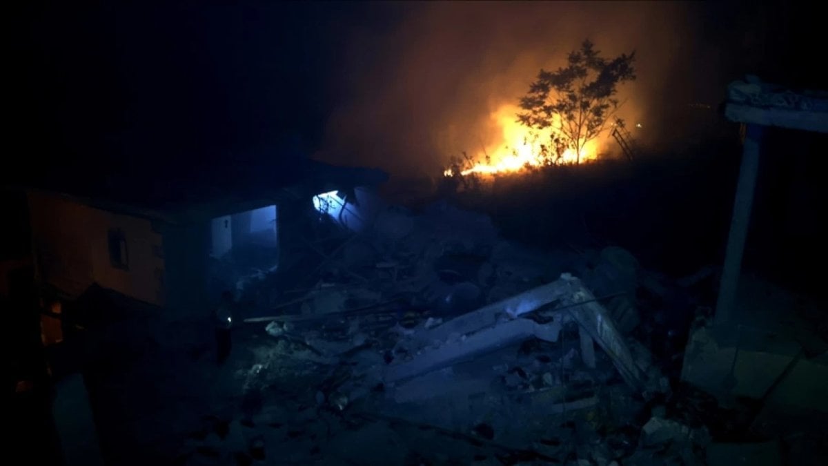 İsrail Lübnan’ın güneyindeki Sur’a hava saldırısı düzenledi